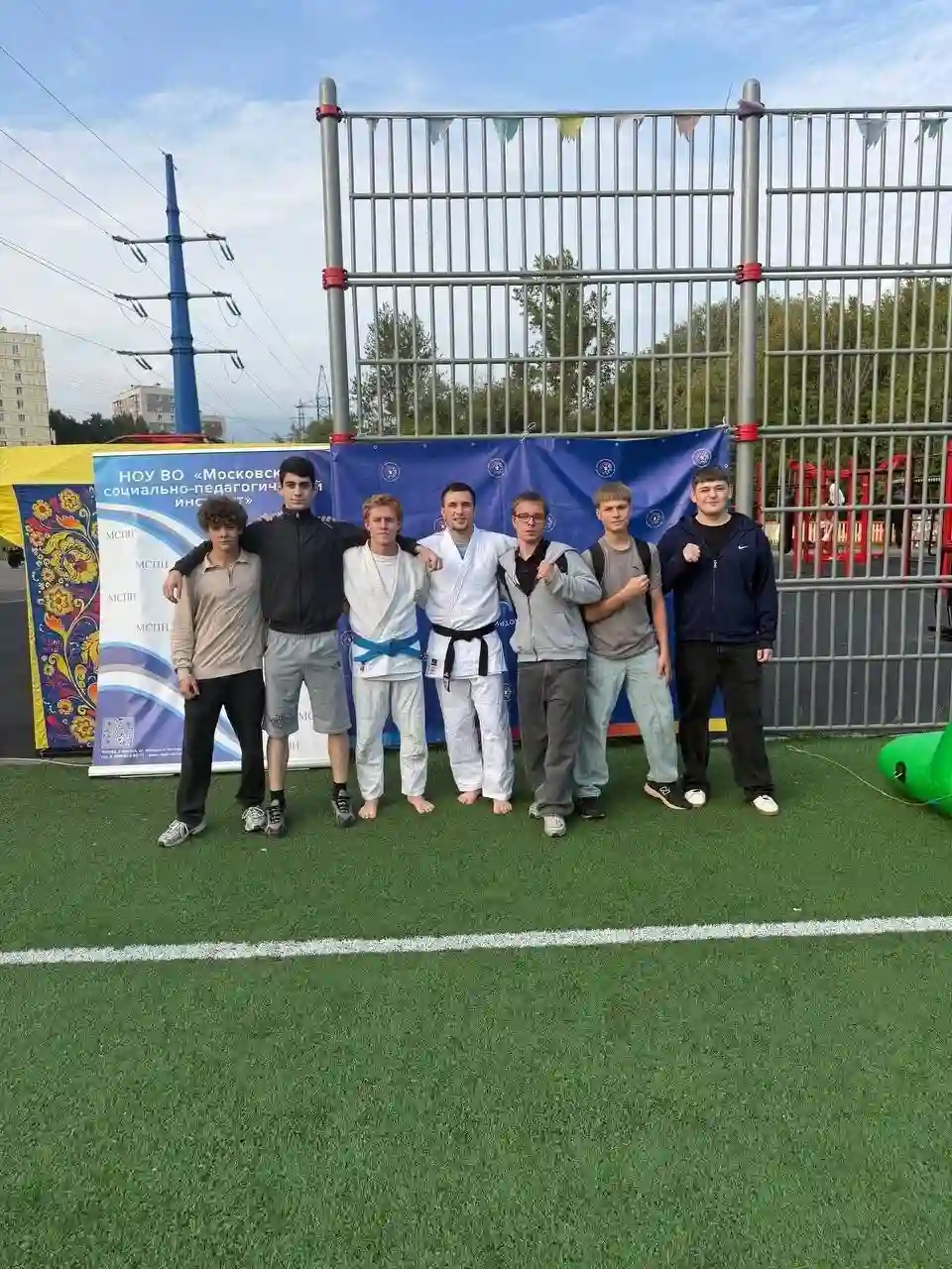 Спортивный праздник в спортивном кластере на улице Ремизова
